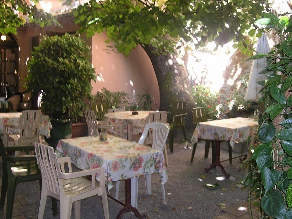 Hotel Le Commerce Mirepoix  Esterno foto